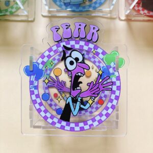 B143-fear of pen holder