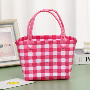 Pink and White without decoration size height 15 width 16 side width 9