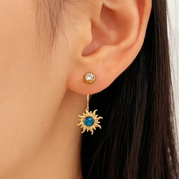 Wholesale Waterproof Non Tarnish Circle Stud Earrings For Women, 304 Stainless Steel With 18K Real Gold Plated PVD Coating And Rhinestones Inlay