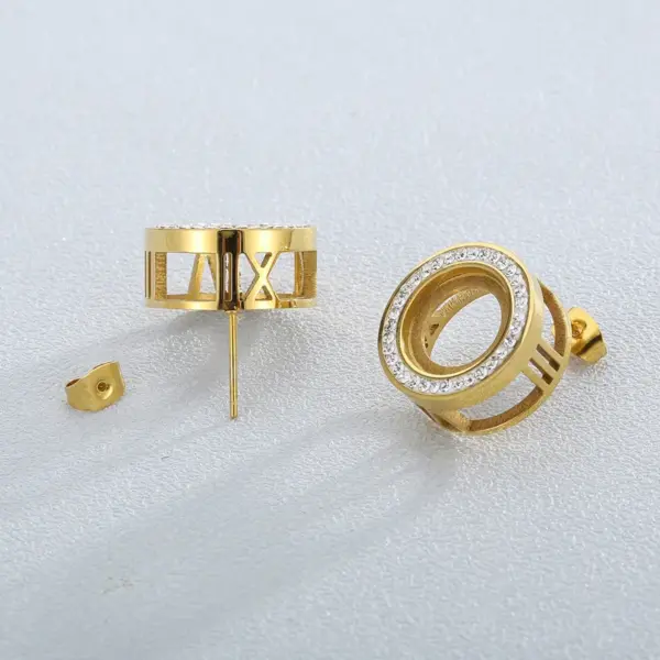 Wholesale PVD Coated 18K Gold Plated Round Stainless Steel Simple Style Waterproof Non Tarnish Ear Studs