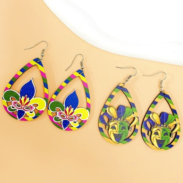 oly-4aa9c652febef61218596aa1a5016902 Wholesale carnival earrings, hollow teardrop mask clown earrings, personalized hip-hop party set