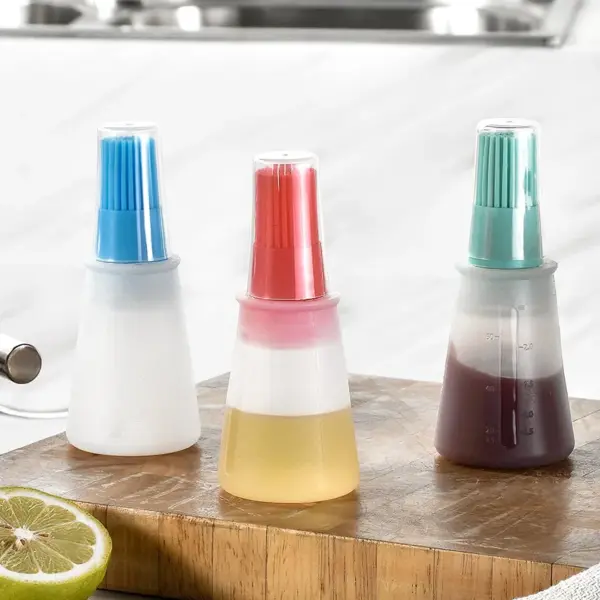 Wholesale Food Grade Silicone BBQ Brush With Lid Heat Resistant Baking Oil Bottle Save Oil For Barbecue And Cooking Vintage