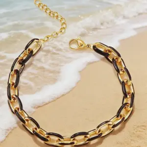 Gold + Black / Average Size