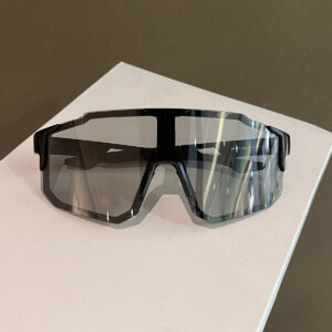 Black frame color changing film