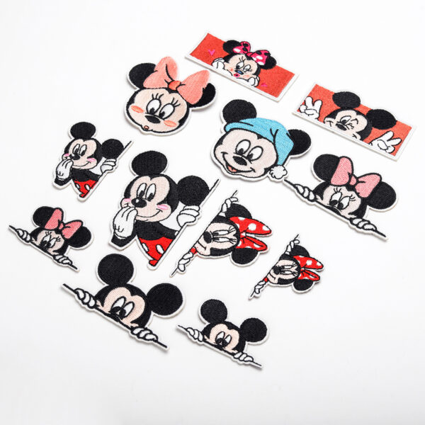 oly-4bb094e29ab8a8ddbf09e355ca11df52 Wholesale Elegant Embroidery DSN Cloth Sticker Christmas Hat Cartoon Head Patch Clothes Bag Patch Hole Decoration Decal