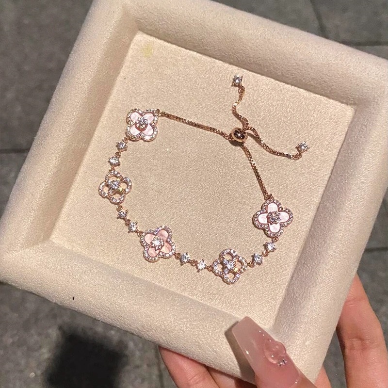 Wholesale "Spring Flower Oath" Pink Flower Bracelet 2025 New Autumn/Winter Elegant and Versatile Fashion Bracelet
