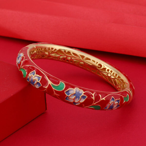 oly-4bfd190d7e25c459e901869a4e4aa5d9 Wholesale Beijing Traditional Copper Cloisonne Bracelet Style Retro Palace Hollow Enamel Bracelet High-end Accessories for Women