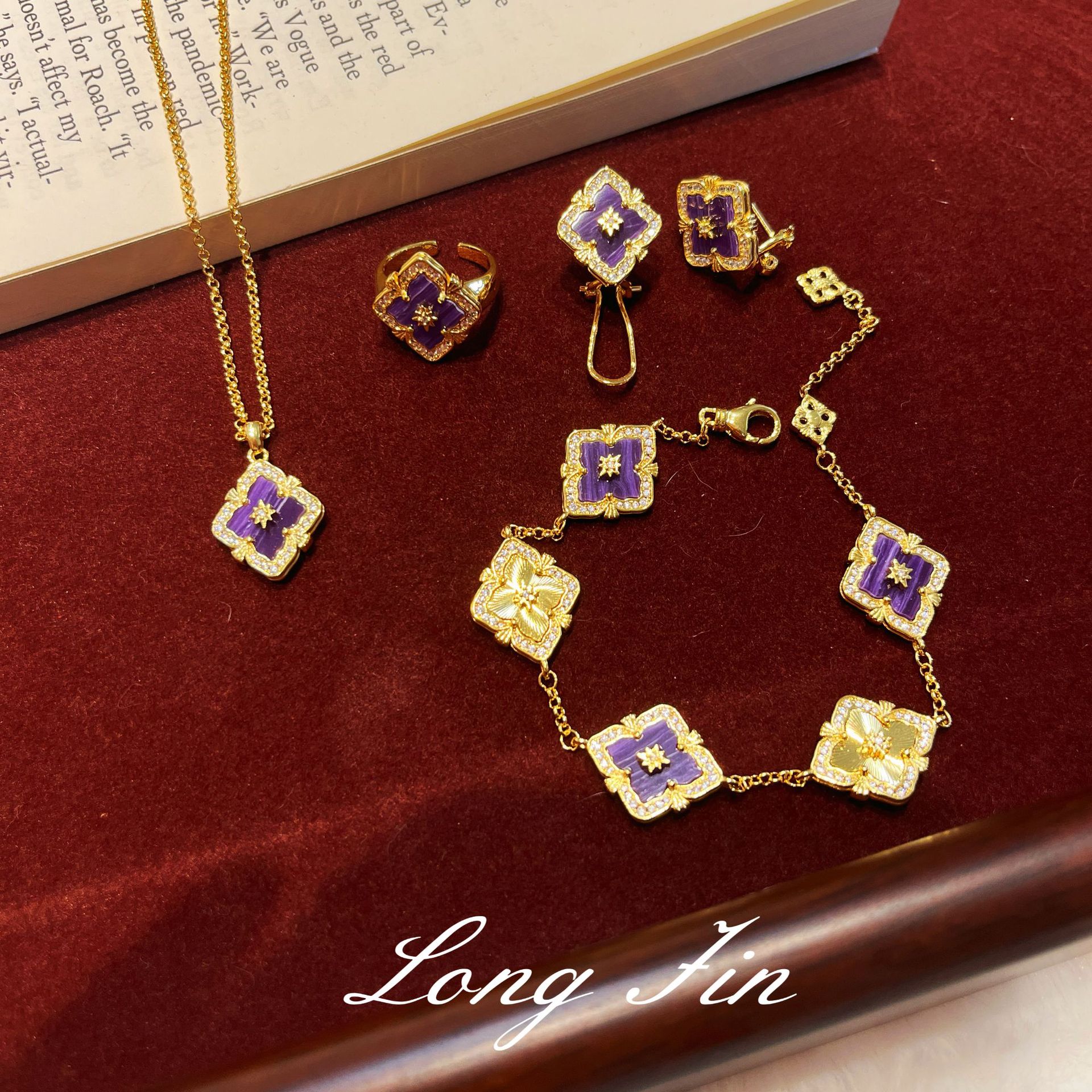 Wholesale Copper four-leaf clover window decoration charoite jewelry set necklace bracelet earring ring