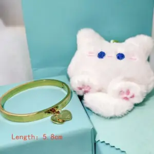 Bracelet + White Bear / Average Size