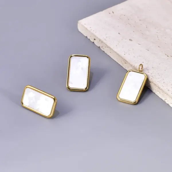Wholesale 304 Stainless Steel Square PVD Coated Shell 18K Real Gold Plated 18K Gold Simple Style Waterproof Non Tarnish Plating Inlay Gold Drop Earrings
