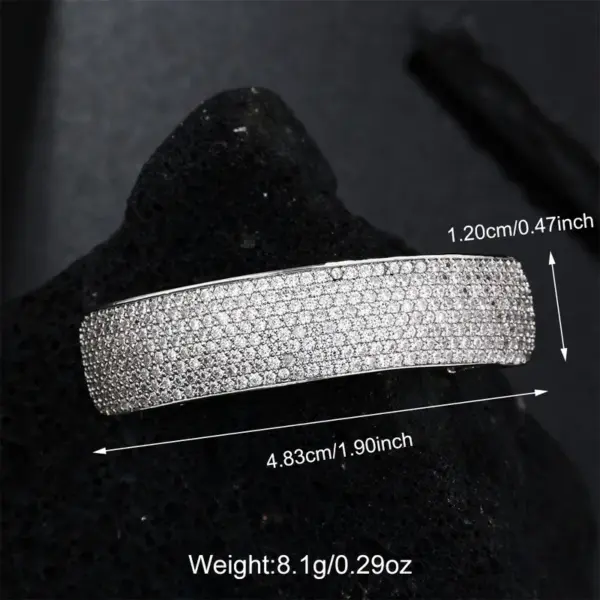 Wholesale Geometric Grillz In 304 Stainless Steel With Zircon Inlay, Waterproof Non Tarnish, PVD Coated Golden Plated With 0.01µm Thickness