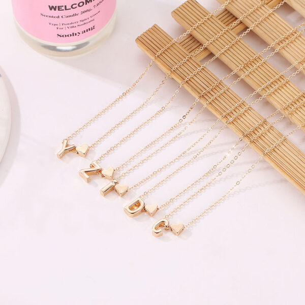 Wholesale Fashion Heart 26 English Letter Pendant Necklace Creative Versatile Peach Heart-Shaped Short Clavicle Chain