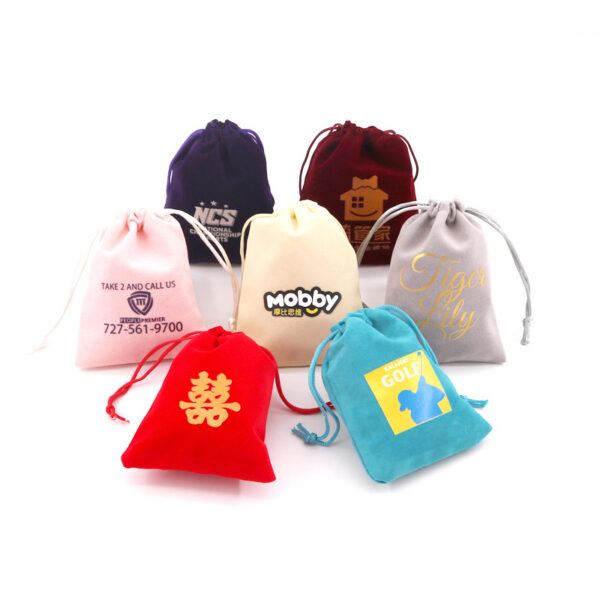 Wholesale Factory direct black flannel bag drawstring jewelry jewelry storage bag headset gift bag flannel bag