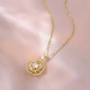 X3472 Gold Rotating Flower Necklace