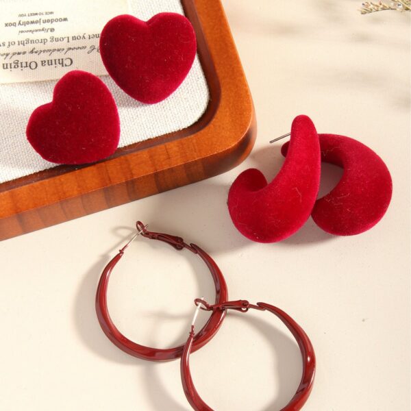 oly-4df34ee6002e6e2f61301d2b4576ab9f WholesaleRed Flocking Love Drop Earrings Simple Design Valentine's Day Gift Earrings for Women