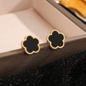 Black shell earrings