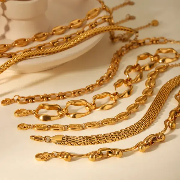 Wholesale PVD Coated 18K Gold Real Gold Plated Geometric 304 Stainless Steel Simple Style Waterproof Non Tarnish 304 Stainless Steel Lobster Trigger Clasp Closure Chain Bracelet