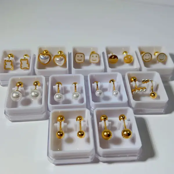 Wholesale PVD Coated 18K Gold Plated Heart Shape Ball 304 Stainless Steel Sweet Waterproof Non Tarnish Cartilage Earrings