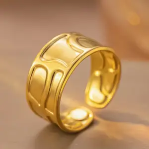 K191 Gold Ring Adjustable