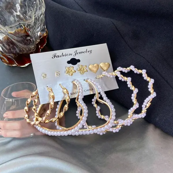 Wholesale Geometric Plating Alloy Pearl Hoop Earrings