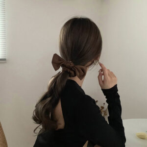 Temperament bow brown color