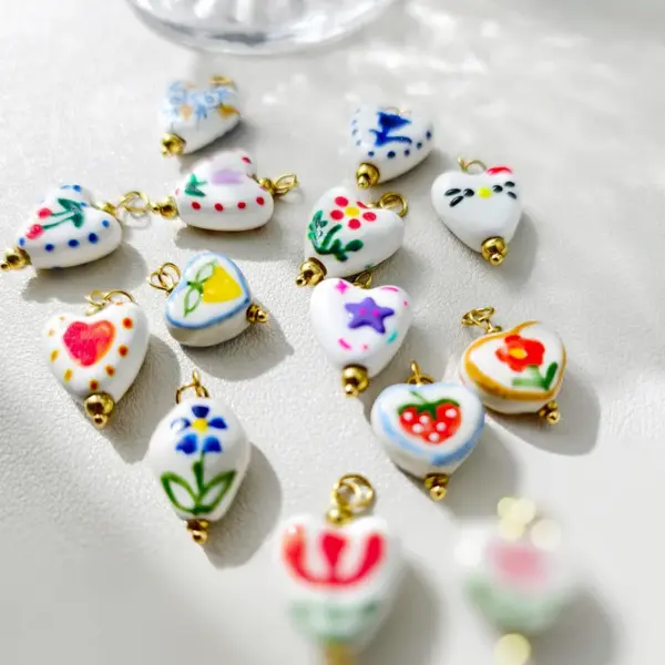 Wholesale Heart Shape Ceramic Pendant For Women In Hawaiian Style, Perfect For Casual Wear