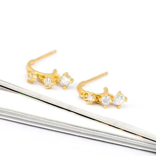 Wholesale Simple Style C Shape Gold Plated Copper Zircon Ear Studs