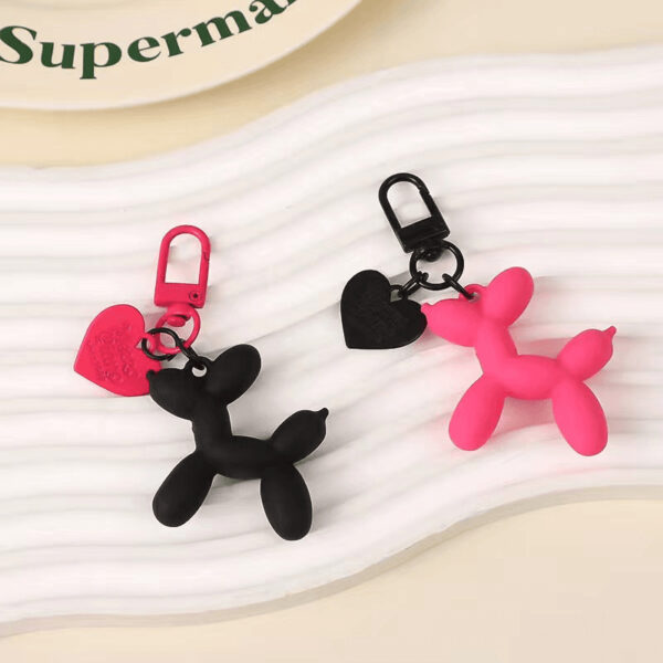 Wholesale Blow Dog Keychain Couple Keychain Niche Personal Bag Pendant Dark Cool Women Hanging Ornaments Birthday Gift