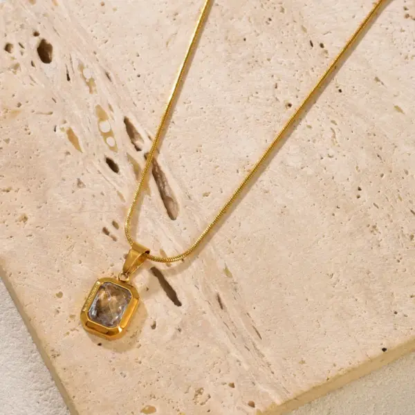 Wholesale 304 Stainless Steel Square PVD Coated Zircon 18K Real Gold Plated Simple Style Classic Style Waterproof Non Tarnish Inlay Cable Chain Lobster Trigger Clasp Closure Gold Pendant Necklace