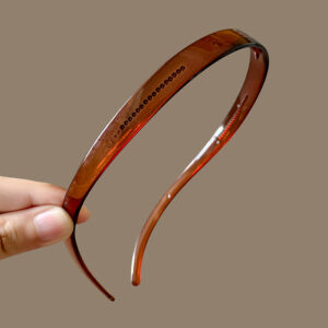 [transparent brown] glasses hairband