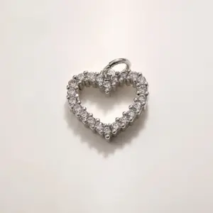 A986 Platinum Zircon Heart