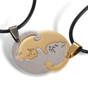 Golden White Cat Round Pair of Black Lines