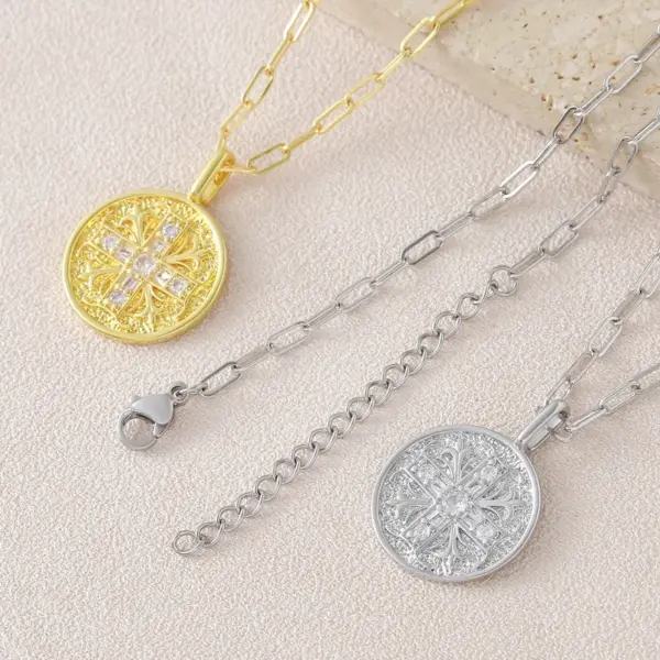 Wholesale Women's Copper Cross Pendant Necklace With 18K Gold Plated Claw Setting, Zircon Inlay, Cable Chain, 0.05-0.08µm Plating