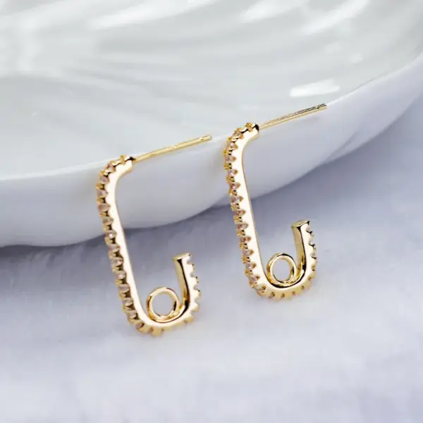 Wholesale Paper Clip Stud Earrings With Electroplated 14K Gold Copper And Zircon Inlay Featuring 925 Sterling Silver Ear Pins