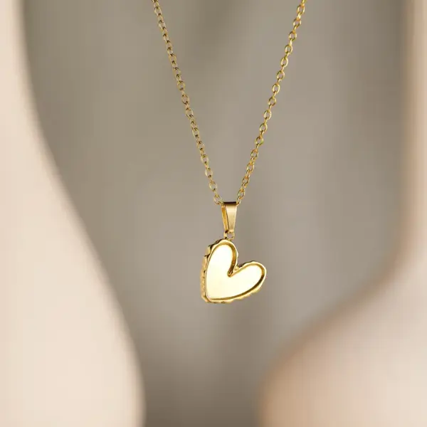 Wholesale 201 Stainless Steel 304 Stainless Steel Ferroalloy Sun Heart Shape Flower Electroplating Ion Plating (IP) Real Gold Plated Simple Style Waterproof Non Tarnish Cable Chain Gold Pendant Necklace
