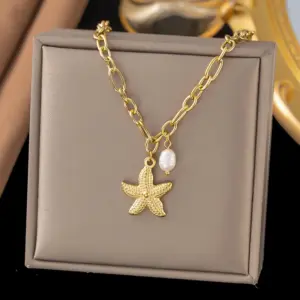 27 [Ah499] Starfish Pearl Necklace / Gold