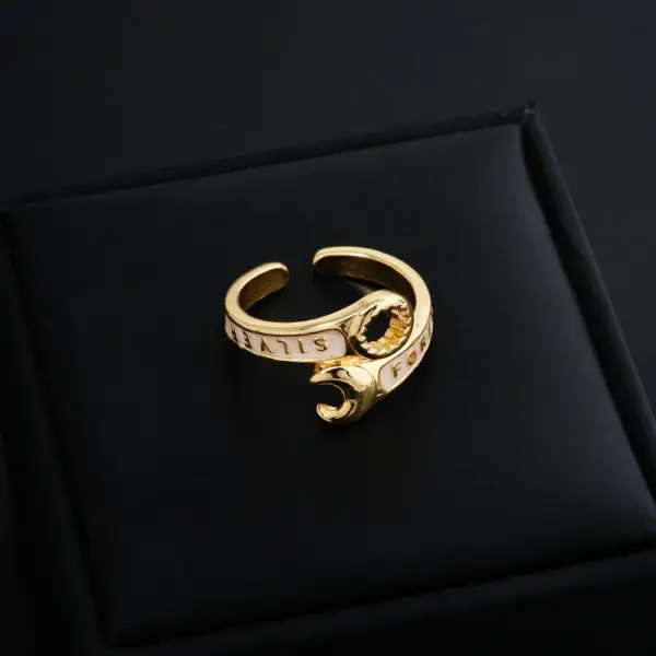 Wholesale Adjustable Size Open Moon Ring Fashion Retro Gold Surface Cute Style Geometry Pattern Copper Material Unisex Birthday Gift Daily Accessory For All Seasons