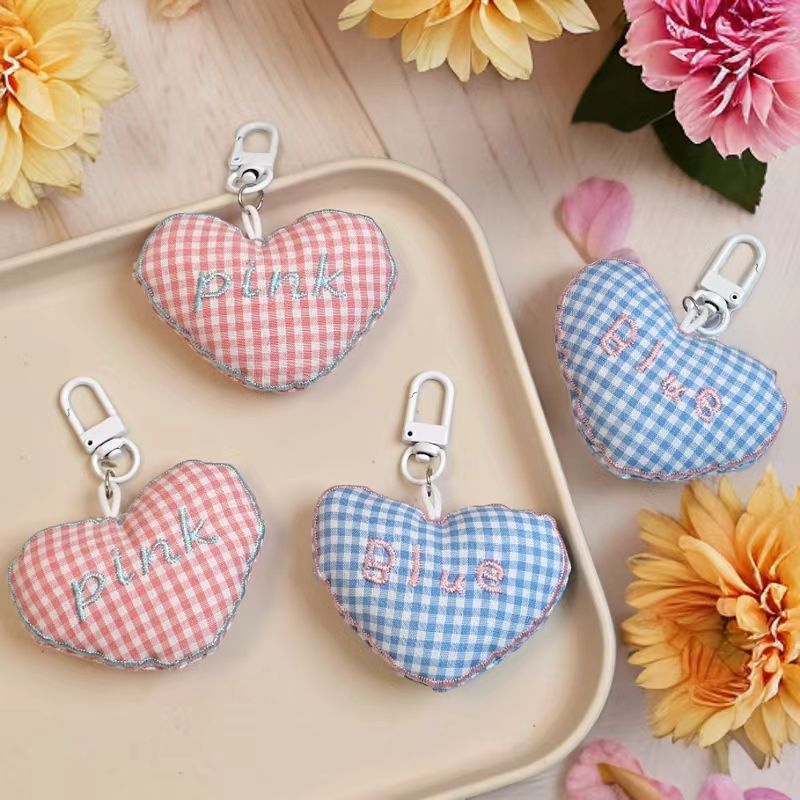 Wholesale Cute cotton three-dimensional plaid love key chain schoolbag pendant girlfriends couple gift accessories bag accessories