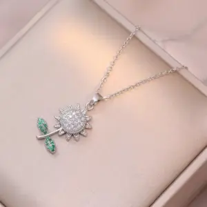 X3174 Sunflower Rotating Necklace