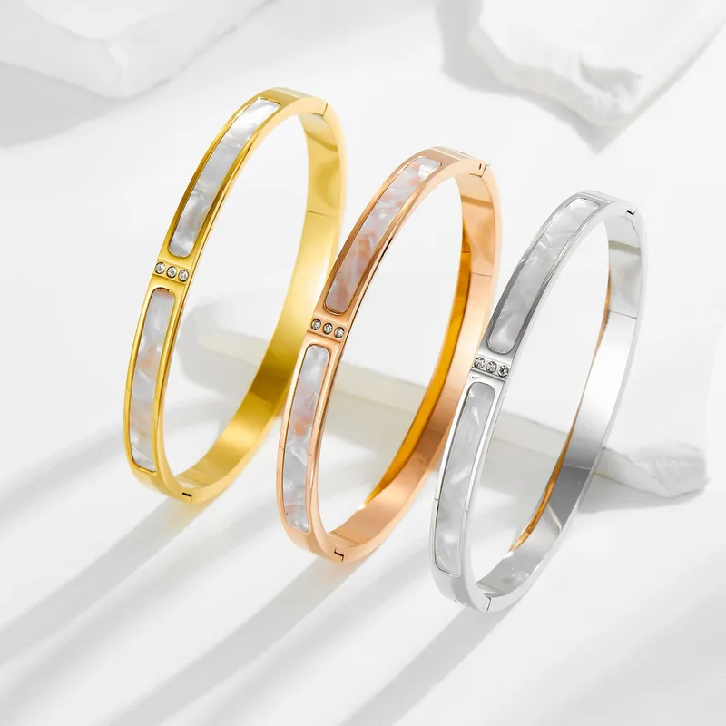 Wholesale Real Gold Plated Geometric 304 Stainless Steel Glam Romantic Waterproof Non Tarnish 304 Stainless Steel Bangle