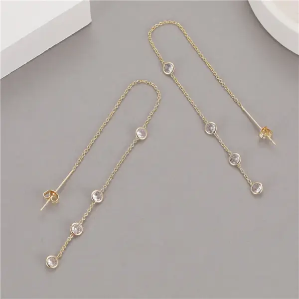 Wholesale Tassel Stud Earrings For Women In Copper With Zircon Inlay Featuring Elegant Tassel Craft