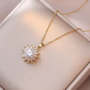 X3175 Zircon Sunflower Rotating Necklace
