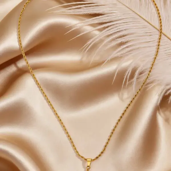 Wholesale Starfish Necklace For Women With Waterproof Non Tarnish 304 Stainless Steel, 18K Real Gold Plated And Zircon Inlay, Featuring Box Chain