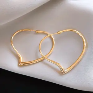 Ear clip-Gold (Real Gold Plating)