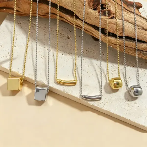 Wholesale Handmade Geometric Necklace For Women In Copper With 14K Real Gold Plated Water Plating And Handmade Chain