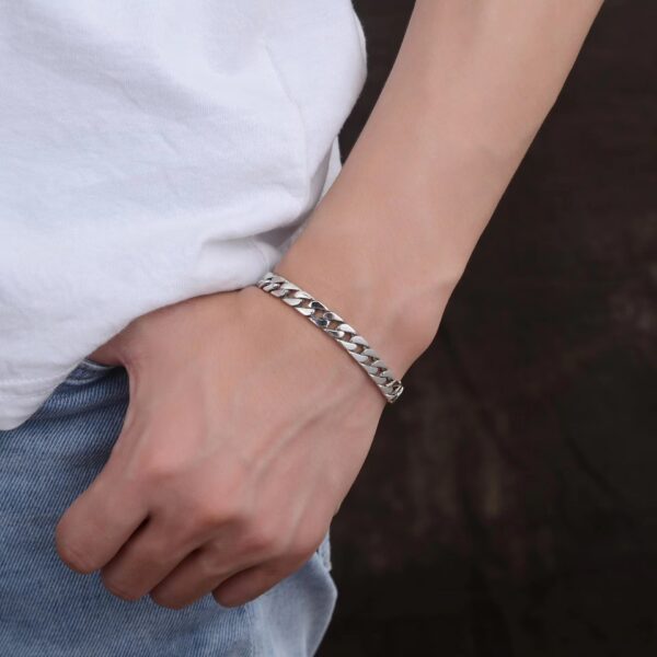 Wholesale Retro Simple Punk Bare Bracelet Men's Braided Cuban Bolt Style Couple Tank Horsewhip Chain Women