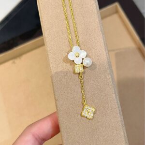 Xl385 gold tassel necklace