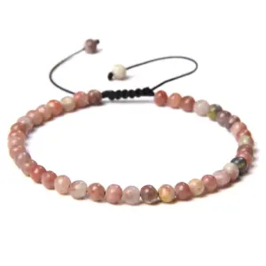 Red plum blossom / Stretch