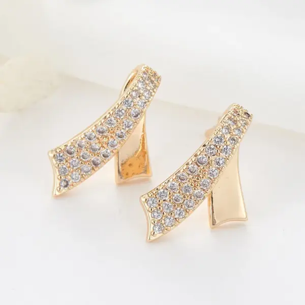 Wholesale Bow Tie Stud Earrings In Copper With Zircon Inlay Featuring 925 Sterling Silver Ear Pins, New Style, Perfect For New Year