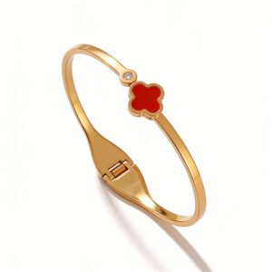 Four-flower red shell with diamond-set gold accents / True gold plating in full-body stainless steel furnace